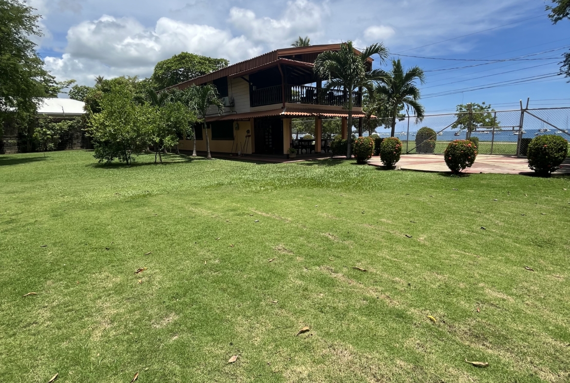 Coco Beach front Gem - 18