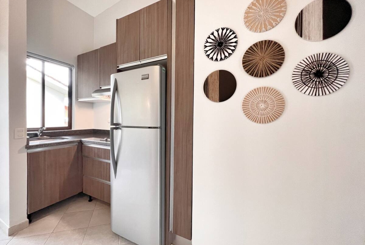 Jade Beach B28 - 8