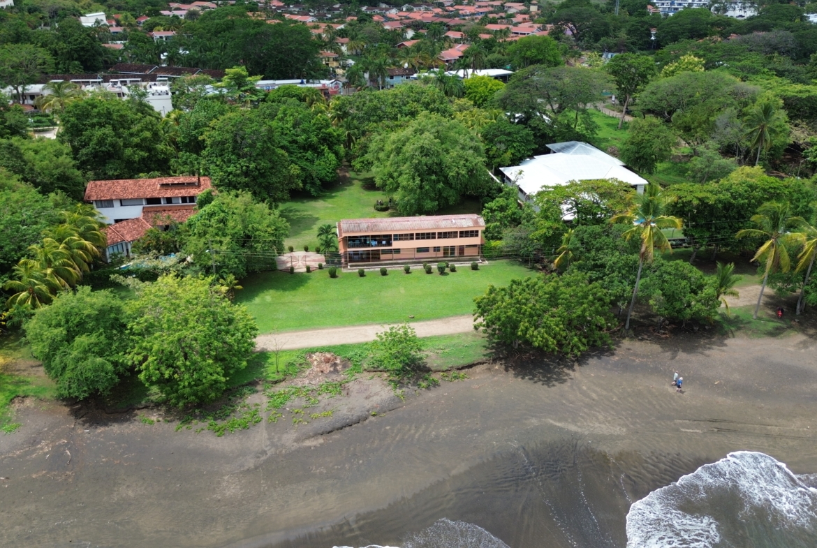 Coco Beach front Gem - 6