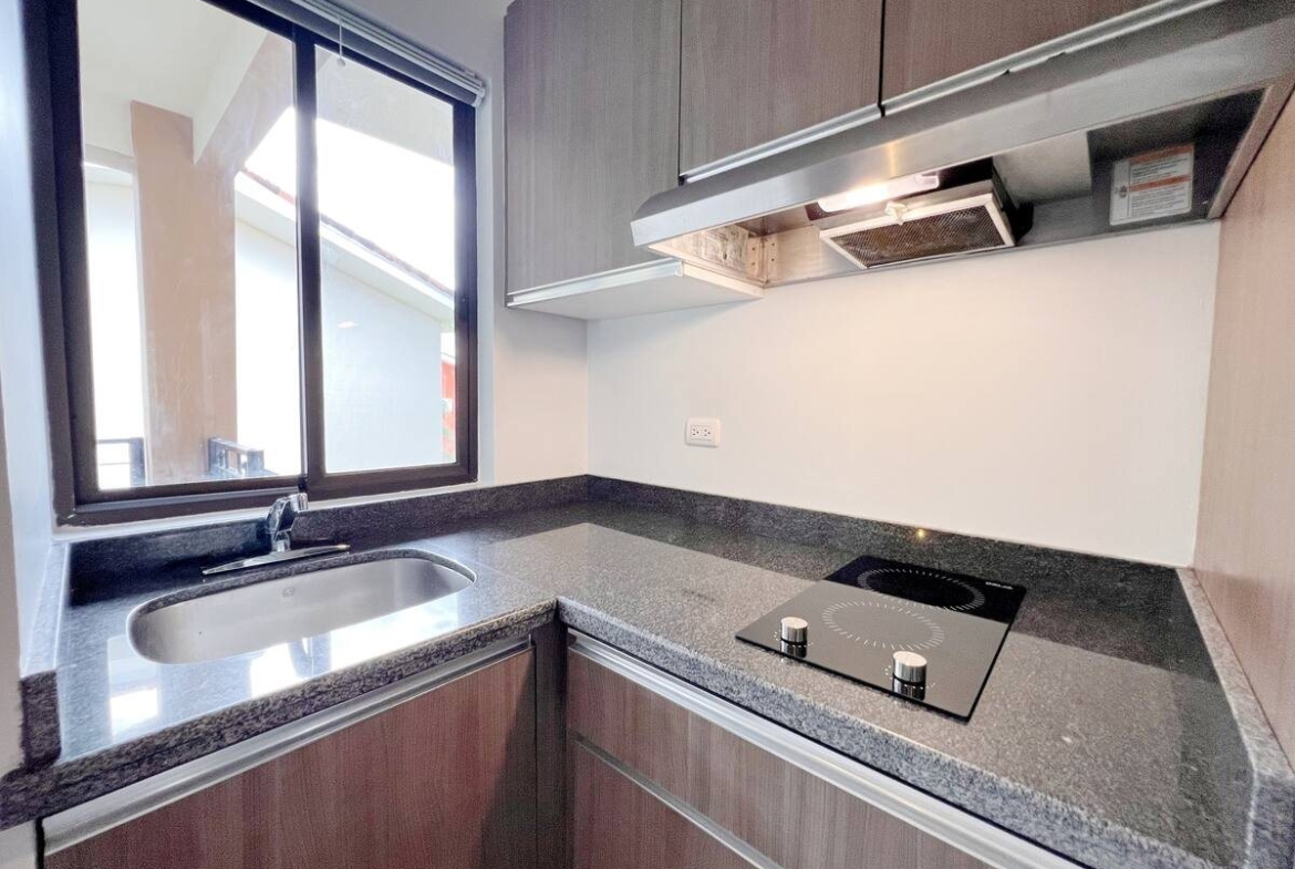 Jade Beach B28 - 7